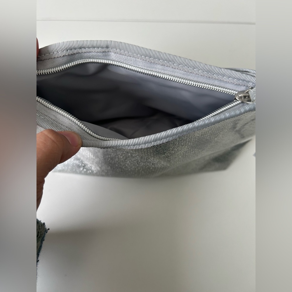 Brand New Burberry Makeup Bag/Clutch (Silver) - Picture 3 of 4